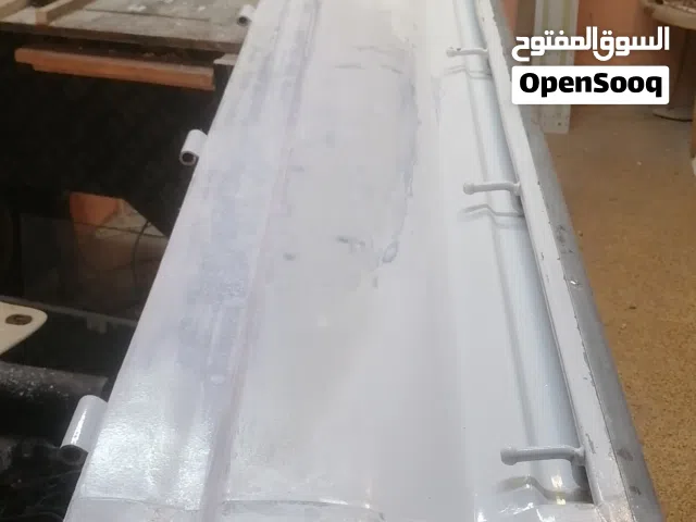 للبيع جنب كيا بونغو 3 2011 لون ابيض بدو الدهان فقط ...بحالة ممتازة