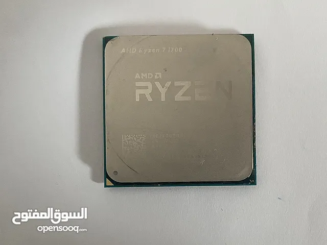 للبيع بسعر مناسب AMD RYZEN 7 1700 eight core