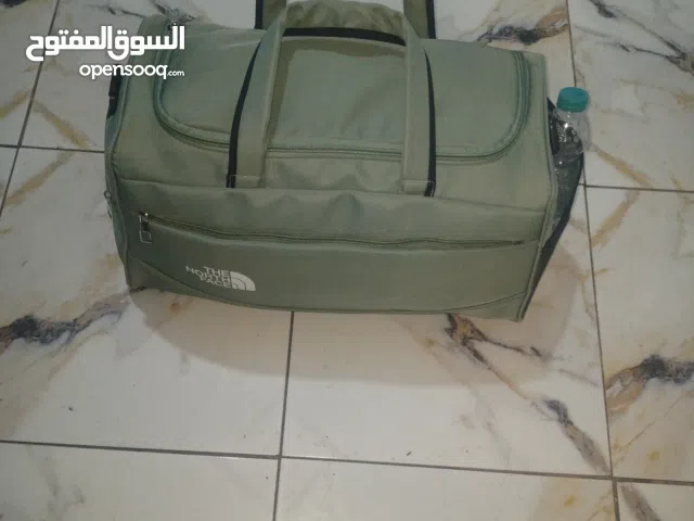 حقائب رياضية بالجملة فقط من المعمل مباشرة