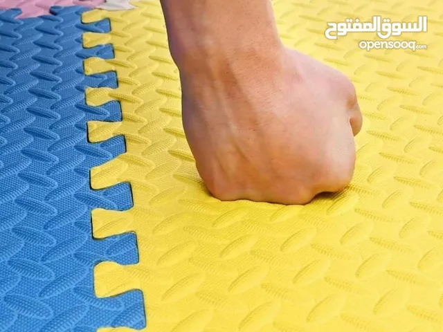ارضيات فوم اصفر و ازرق لحماية الاطفال من السقوط والصدمات ومتوفر جميع الالوان