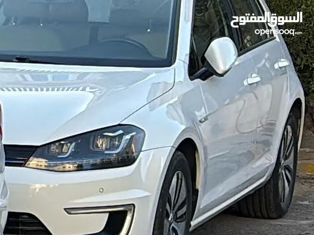 E Golf Premium 2015  للبيع فحص كامل بحالةً ممتازة