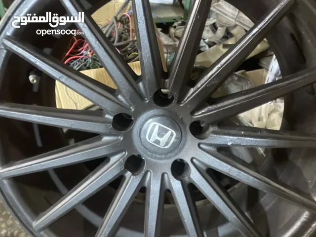 جنط سيارة 18 ....