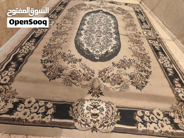 بساط نظيف شبه جديد