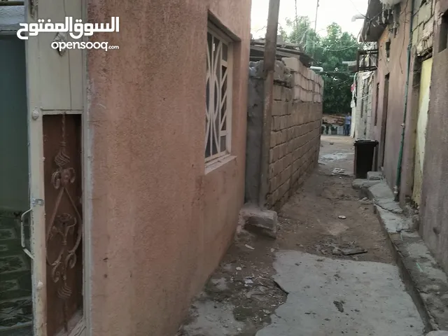 130 m2 3 Bedrooms Townhouse for Rent in Basra Amitahiyah