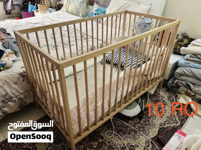 (سرير طفل )baby’s bed