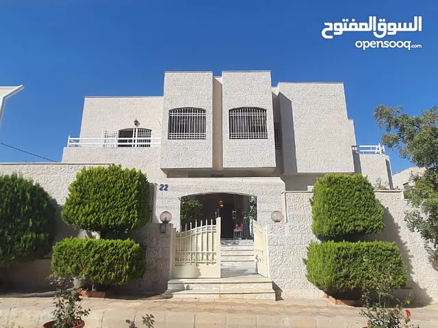 730m2 More than 6 bedrooms Villa for Sale in Amman Al Rabiah