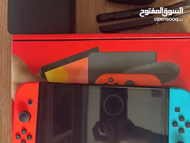 Nintendo Switch Oled + free case used but still perfect condition
