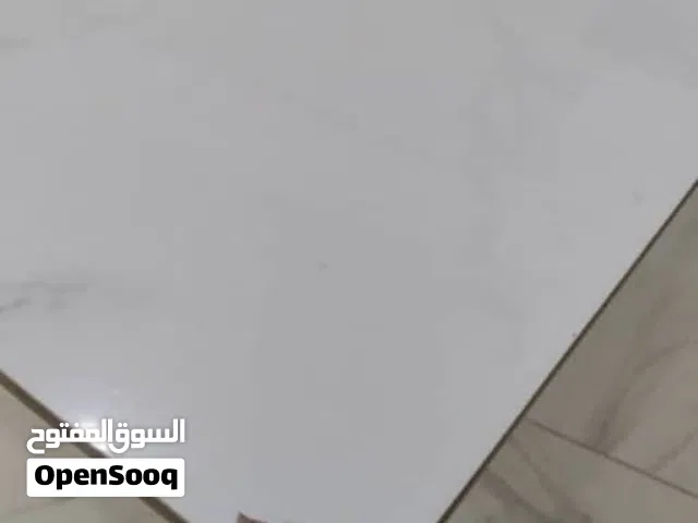 طاولة طعام سيراميك