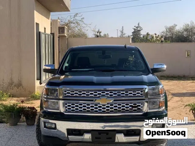 سلفرادو ربي يبارك نظيفه ماشيه 320 بالكيلو عيوب بسيطه جدا والسعر قابل للتفاوض و بالكشف رباعي