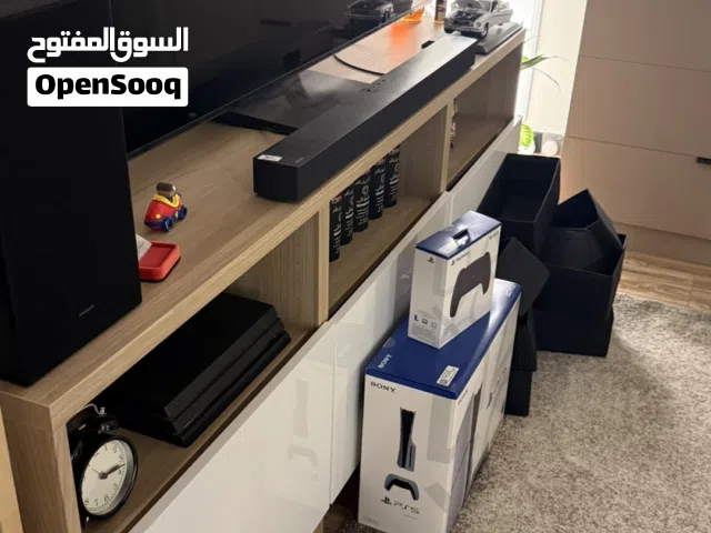 طاولة تلفزيون