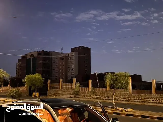 تم تخفيض السعر بمناسبه الموسم مرسيدس E موديل 2009 نظيف