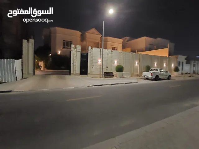 1300 m2 More than 6 bedrooms Villa for Sale in Um Salal Al Kharaitiyat