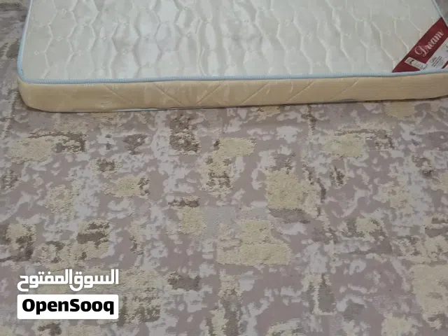 للبيع مسترس جديد ونضيف استعمال شهرين سبب البيع شراء مترس طبي جديد . الحجم 190م في 1م