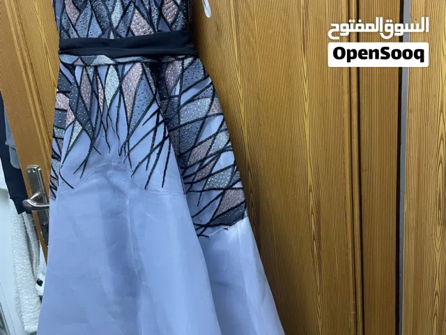 فستان فخم للحفلات