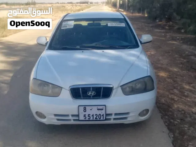 2004 هيونداي افانتي SE