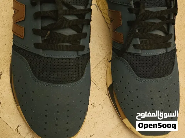 بوط رياضة رجالي قياي 42 مستعمل تركي- للبيع