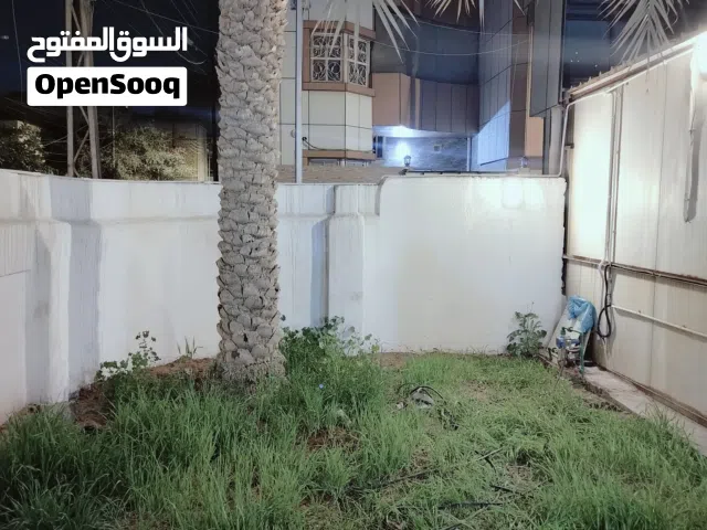 200 m2 3 Bedrooms Townhouse for Rent in Basra Al-Amal residential complex