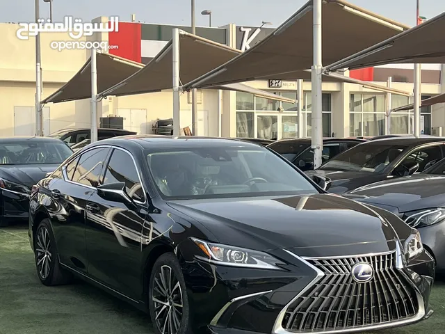 Lexus es300 hybrid 2023