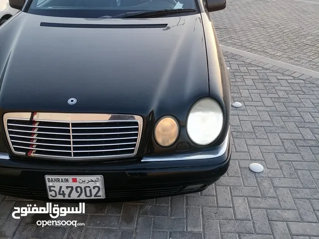 Mercedes Benz E-Class 1998 in Northern Governorate
