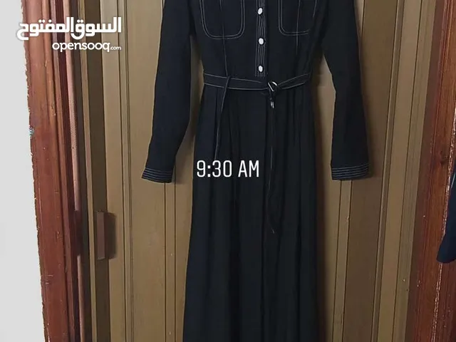 جلابيب مستعملة (صيفي) ألوانهم أسود وأزرق