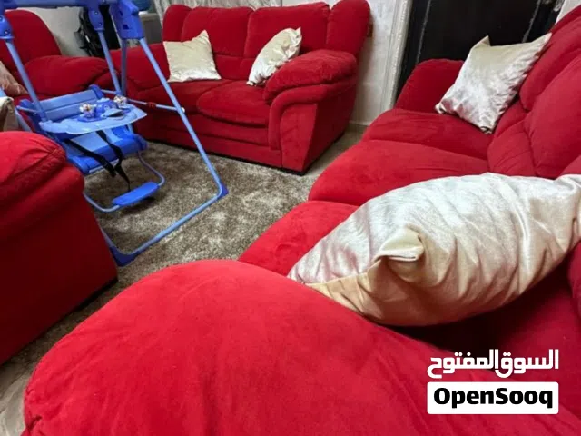 طقم كنب لم يستعمل الافترة قصيرة جدا