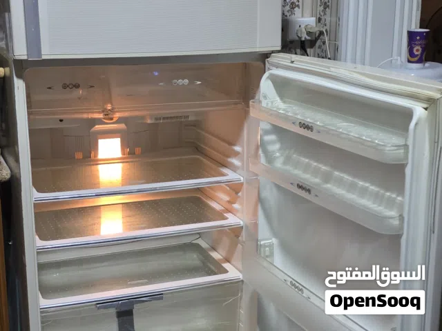 ثلاجة شارب