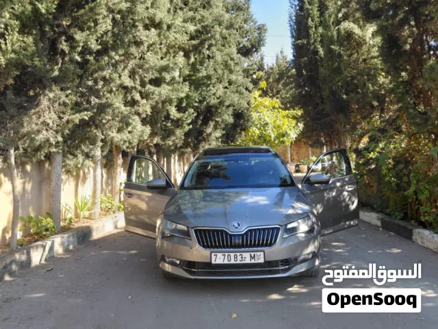 سكودا سوبيرب  4/4  280 حصان ايد اولا تأمين وترخيص شامل لعام كامل لادار حساسات 360 درجه لادار امامي