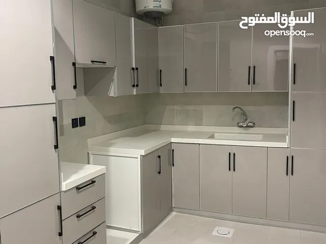 شقة للايجار في الرياض حي اشبيليه