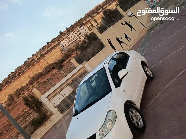 سزوكي ليانا شطب
