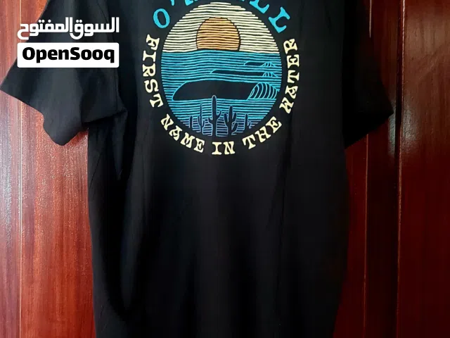 تيشرتات جديدة ماركة Oneill قطن 100% قياس لارج صناعة كمبوديا تيشرت Guess ميديوم tank top organic
