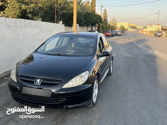 بيجو 307. 2004