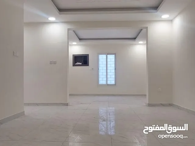 160 m2 5 Bedrooms Apartments for Rent in Dammam An Nur