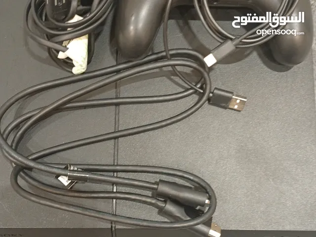 بلي ستيشن 4 مستخدم 3 اشهر غير مفتوح يوجد فيه حساب و الحساب فيه 5 العاب من ضمنهم قراند5 و نيد فور سبي