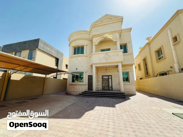 للبيع فيلا  مع الكهرباء والماء والتكيف تمليك حر