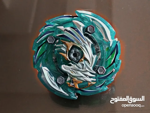 المجنح المتناغم بكامل قطعه الأصلية من تاكلراتوني