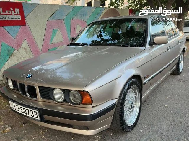 BMW E34 520i للبيع بسعر مغري جدا