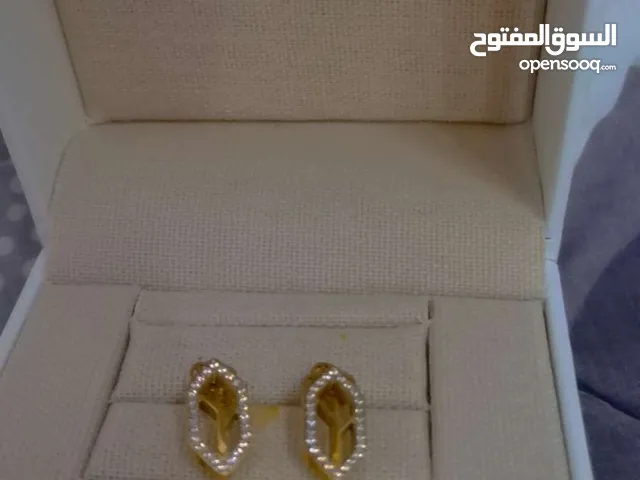 حلق للبيع من feathers