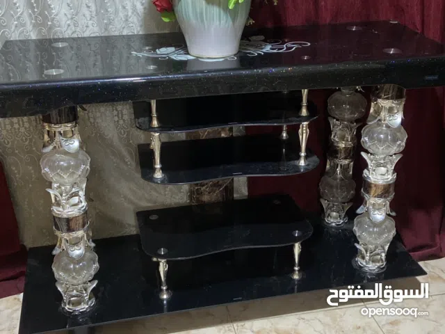 ميز تلفزيون