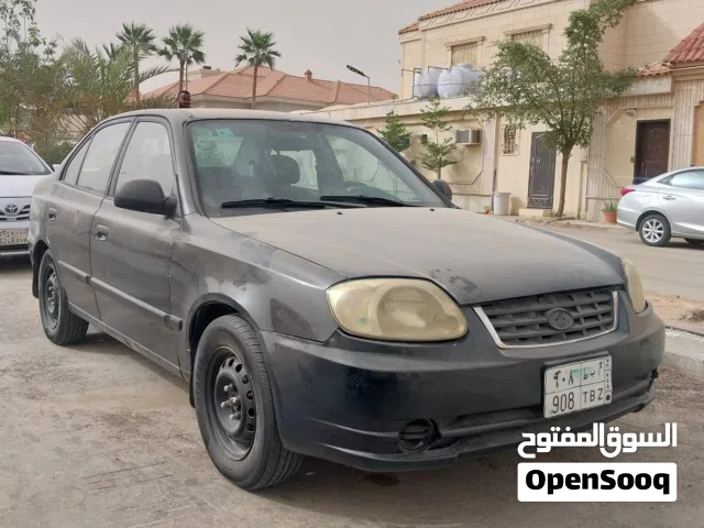 2004 هيونداي اكسنت Standard