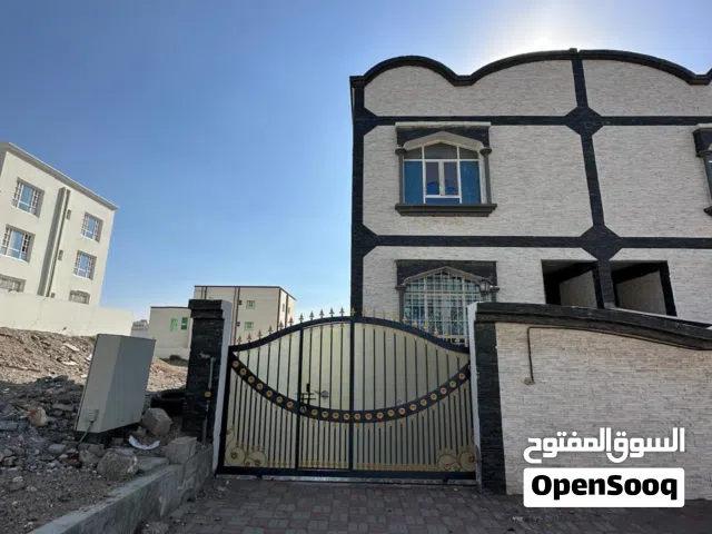 للبيع فيلا في المعبيلة الجنوبية