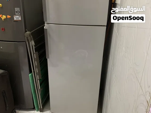 ثلاجة بيكو تحت الكفالة سنتين 14 قدم سلفر