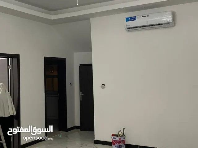 240 m2 4 Bedrooms Villa for Rent in Ajman Al-Zahya