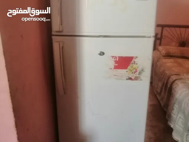 ثلاجه دي جي استعمال نضييييف