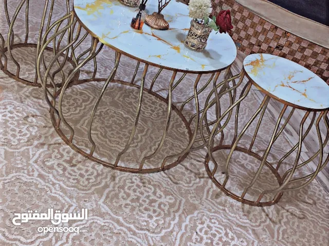طاولات غرفة جلوس