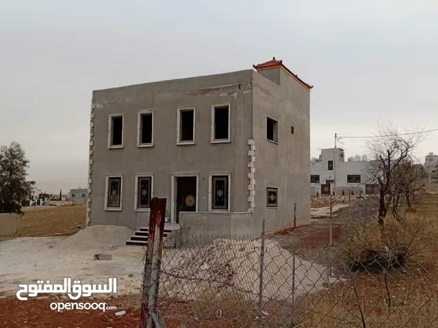 بيت طابقين نظام دوبلكس للبيع منطقة العبدليه
