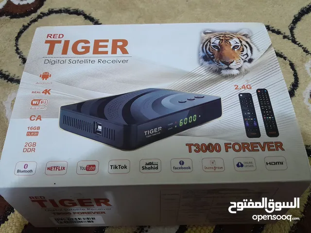 تايكر T3000  جهاز نظيف جدا وكامل الملحقات الاصلية الفورايفر شغال لغاية 17/6/2025 تطبيق lptv ل10 سنوا