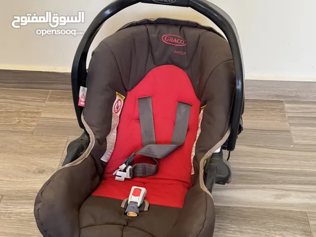 مقعد سيارة نوع graco