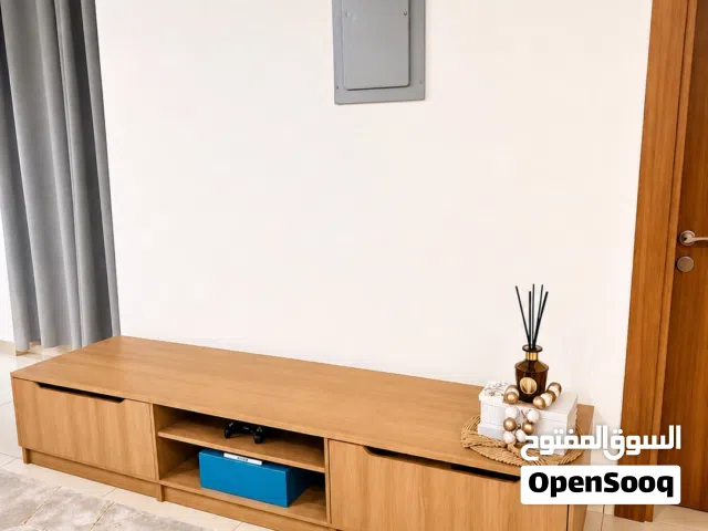 Tv table  طاولة تلفزيون للبيع