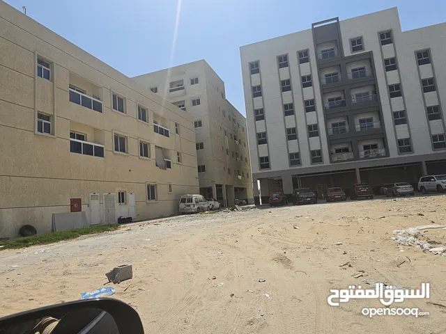 قطعة أرض للبيع سكني تجاري تصريح بنايات..ارضي +8 طوابق..موقع مميز وسعر مناسب جدا..