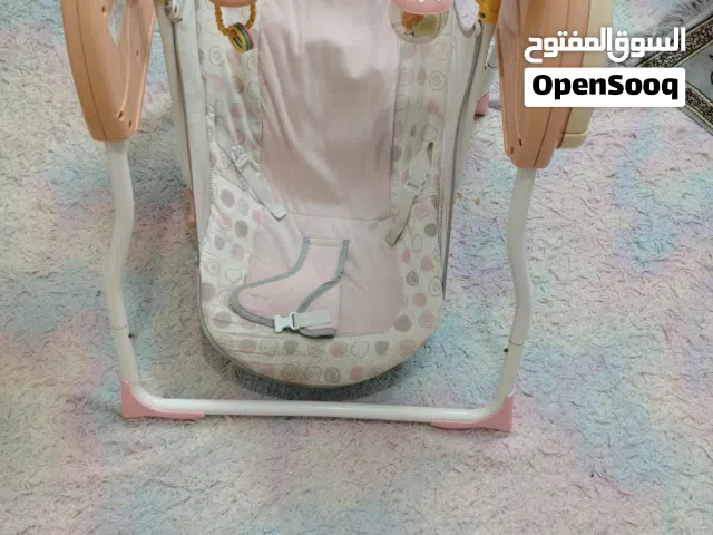 هزاز اطفال بعمل على البطاريات والكهرباء